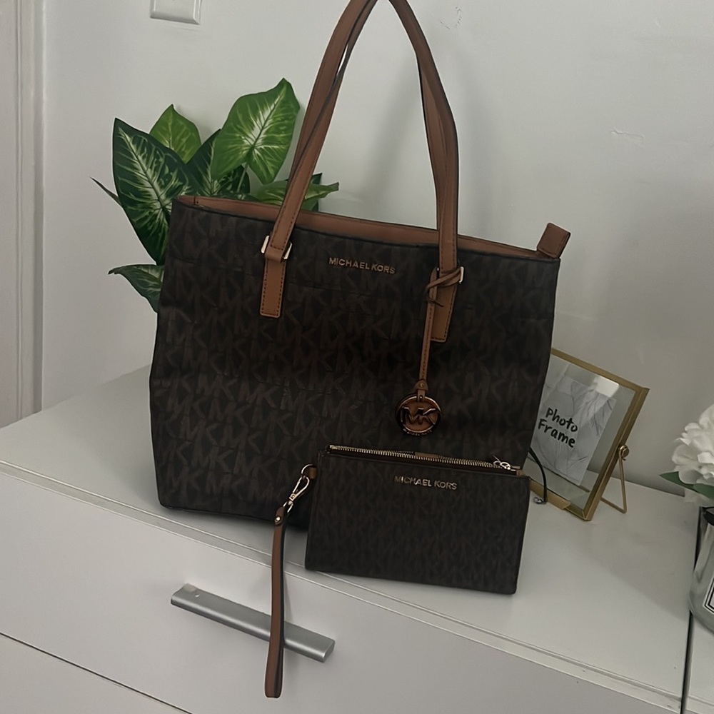 Michael Kors handbag with matching wallet